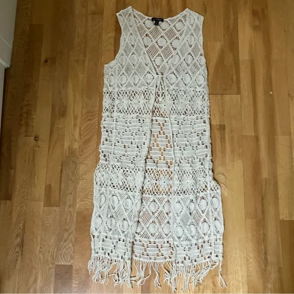 QED Crocheted Long Vest/Cardigan Size Medium - Picture 3 of 6